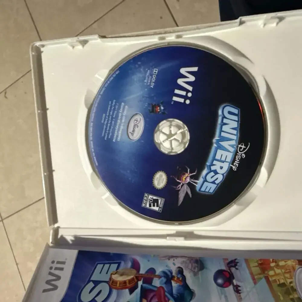 Disney Universe Nintendo Wii Game, CIB, Family Adventure - Tested